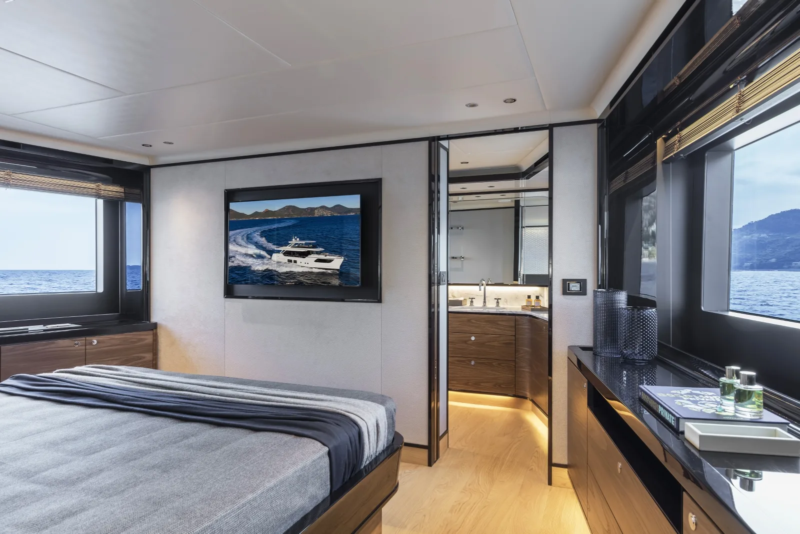 A4A - photo 28 yacht charter Cannes