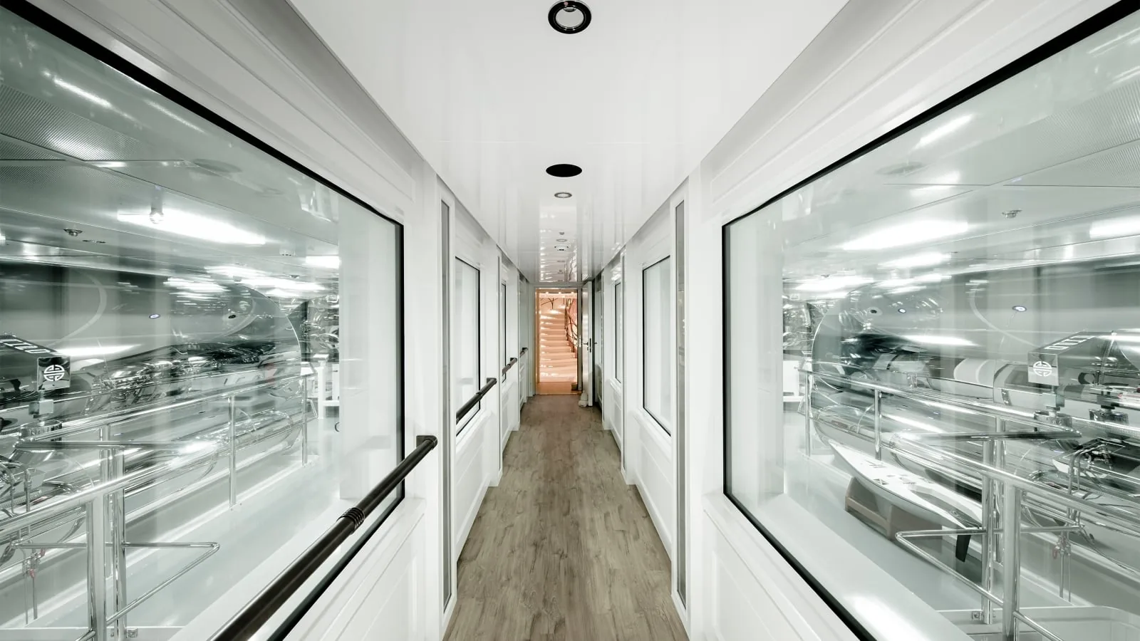 AHPO - photo 27 yacht charter Cannes
