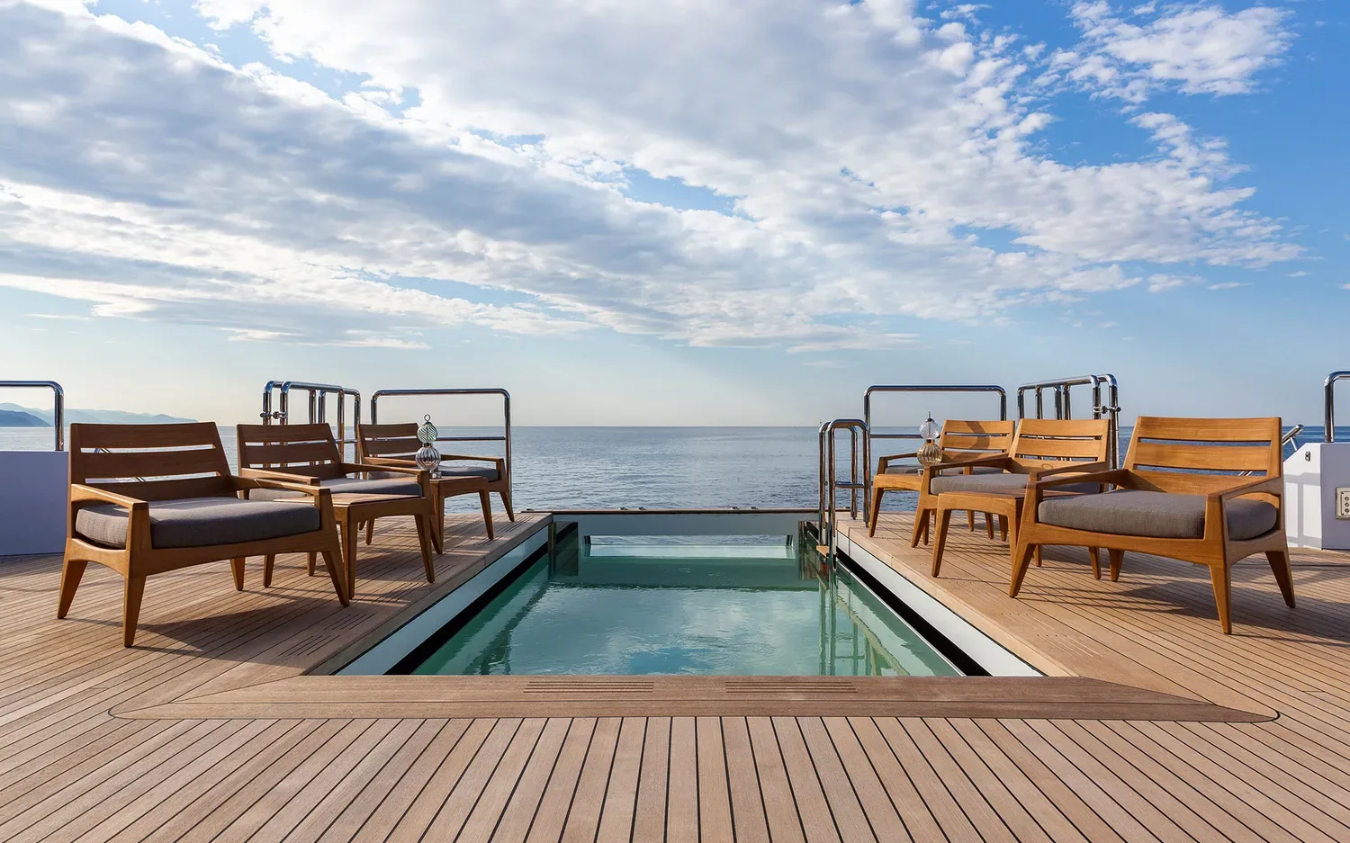 ALFA - photo 7 yacht charter Cannes