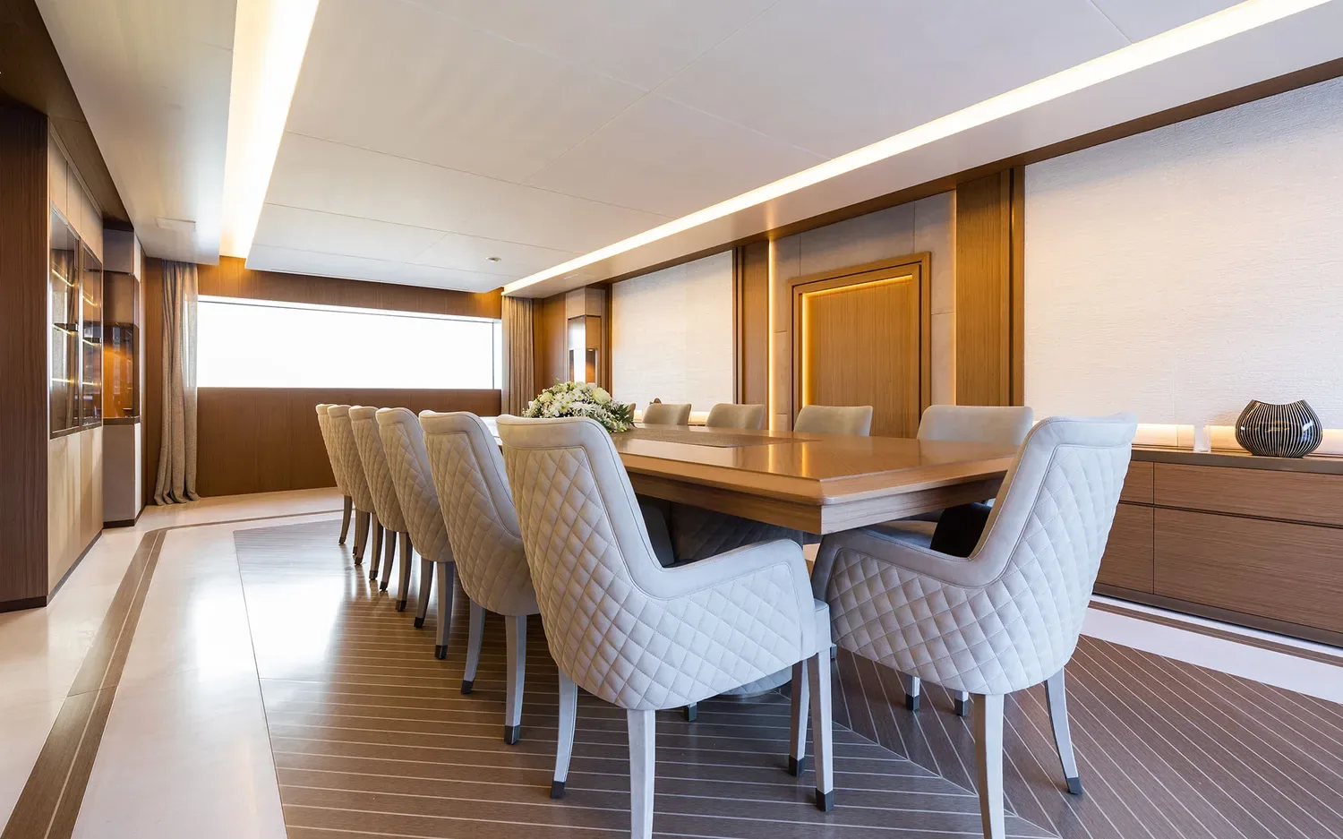 ALFA - photo 17 yacht charter Cannes