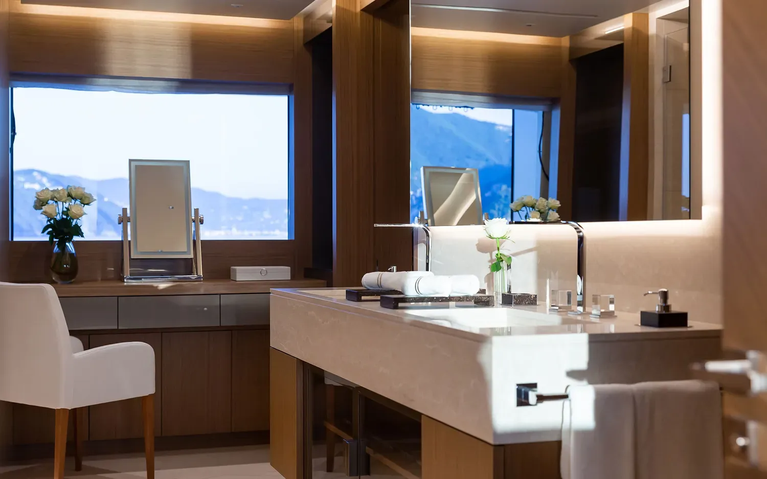 ALFA - photo 28 yacht charter Cannes