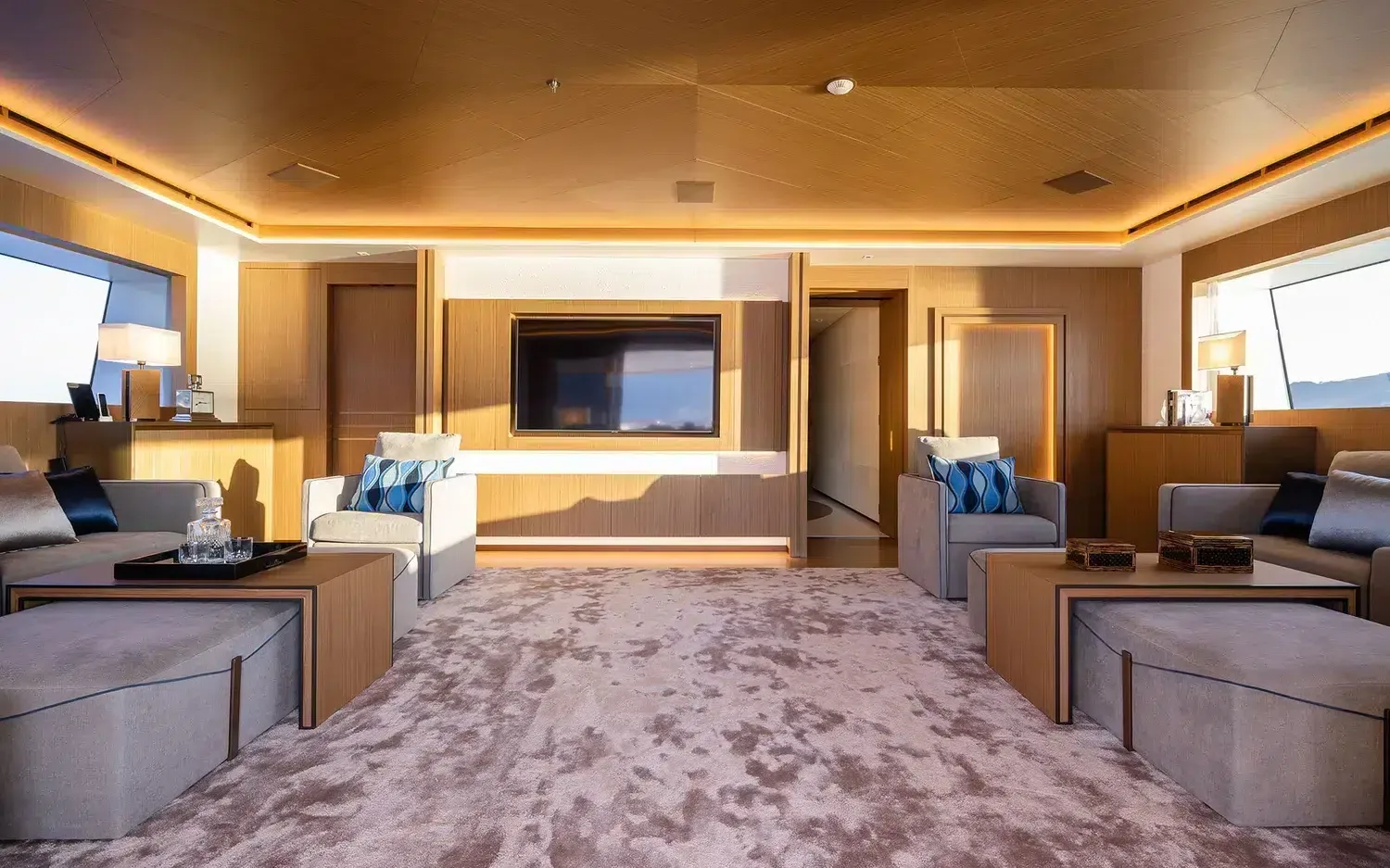 ALFA - photo 32 yacht charter Cannes