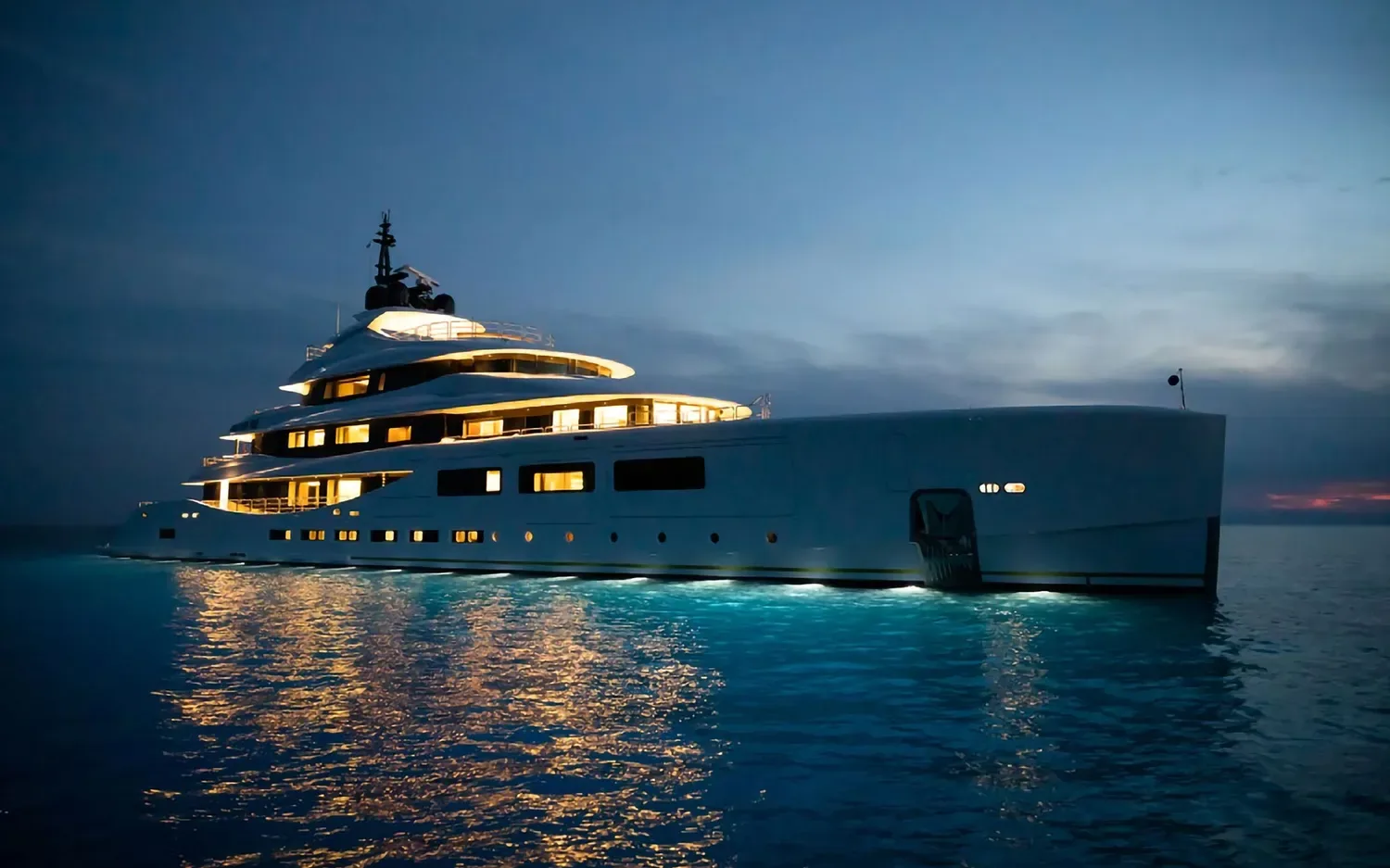 ALFA - photo 35 yacht charter Cannes