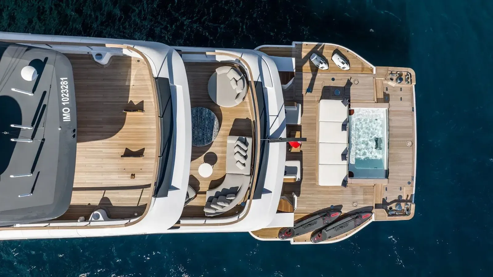 ALPHA WAVES - photo 6 yacht charter Cannes
