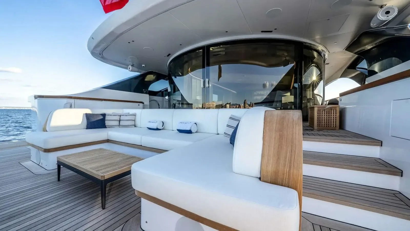 ALPHA WAVES - photo 13 yacht charter Cannes