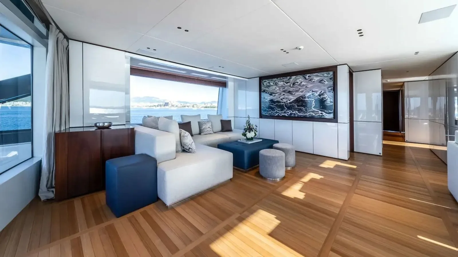 ALPHA WAVES - photo 26 yacht charter Cannes