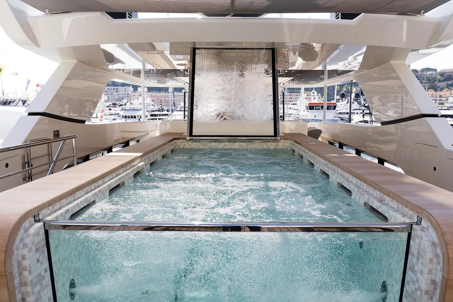 ANDIAMO - photo 10 yacht charter Cannes