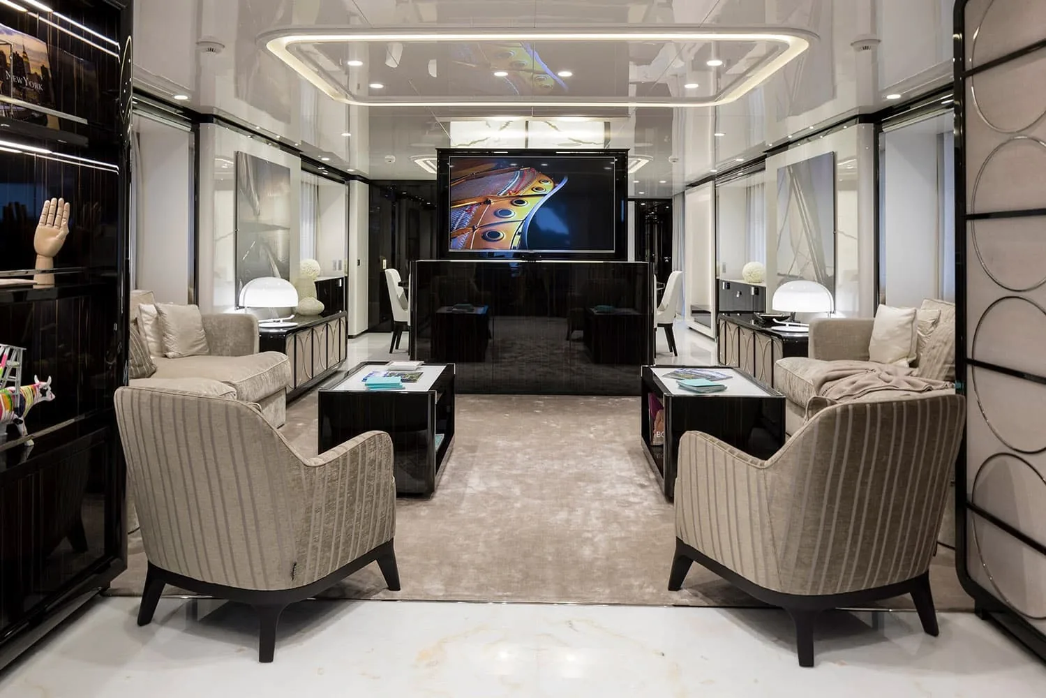 ANDIAMO - photo 12 yacht charter Cannes