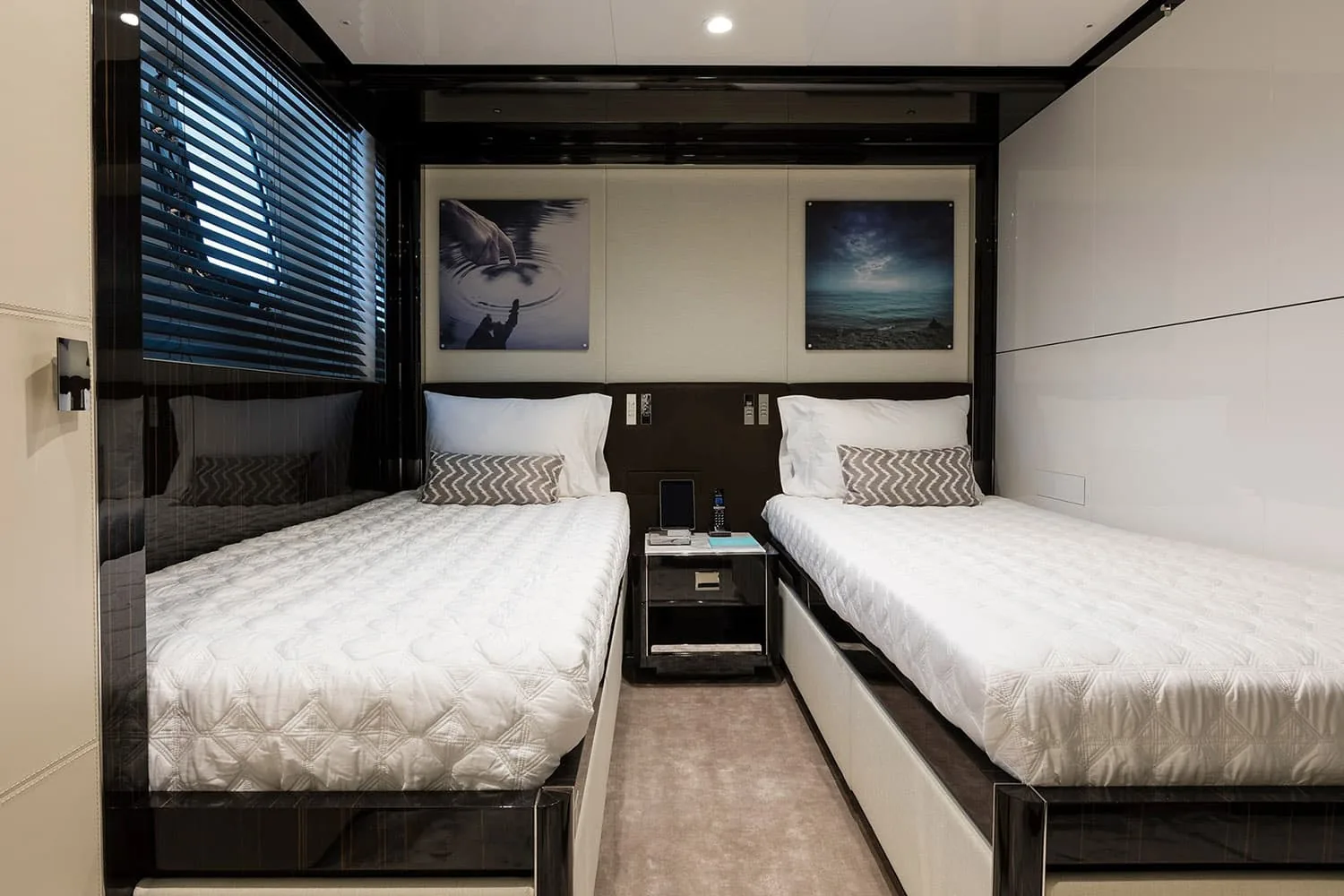 ANDIAMO - photo 19 yacht charter Cannes