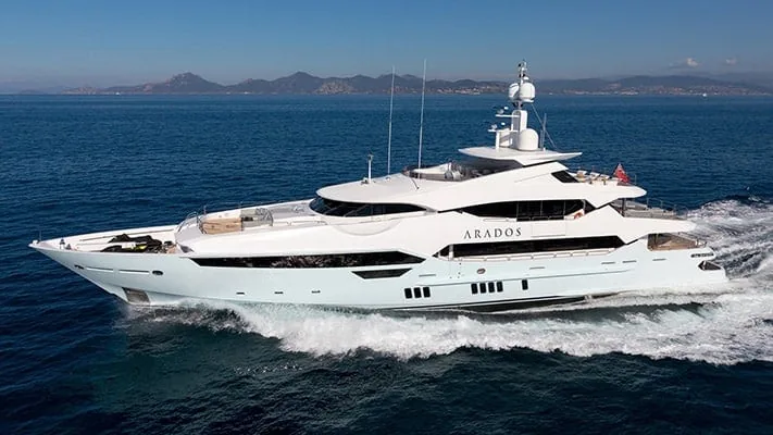ARADOS - yacht charter Cannes