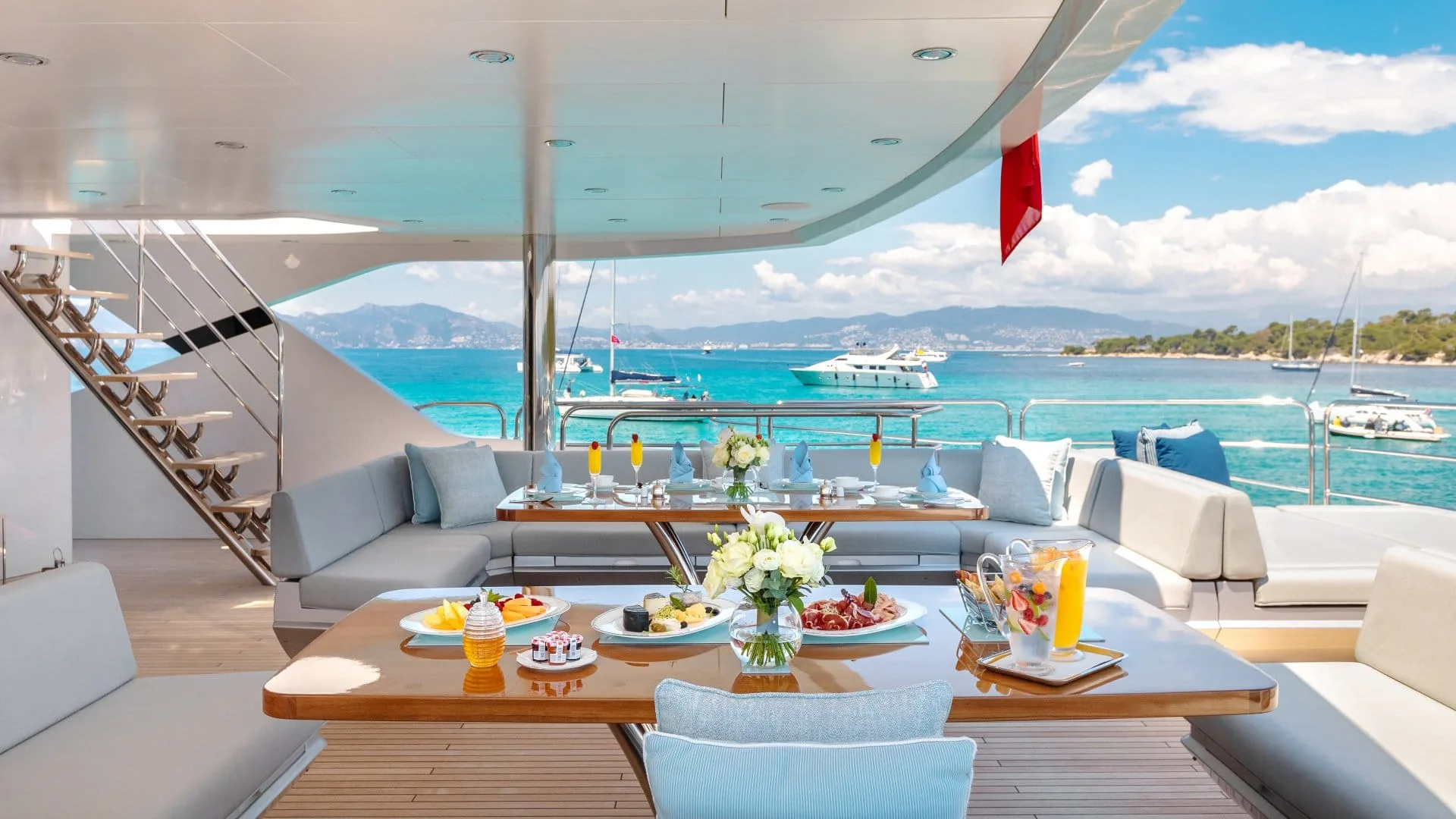 ARADOS - photo 14 yacht charter Cannes