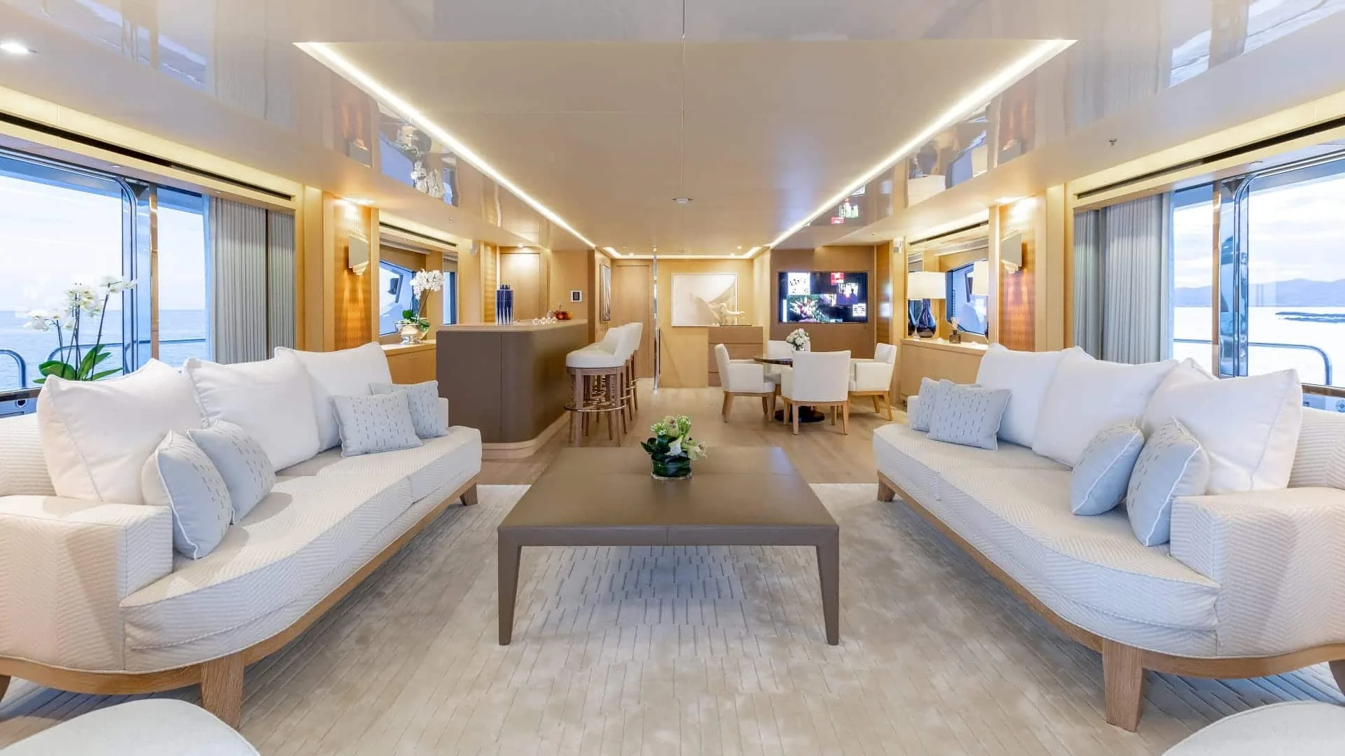 ARADOS - photo 21 yacht charter Cannes