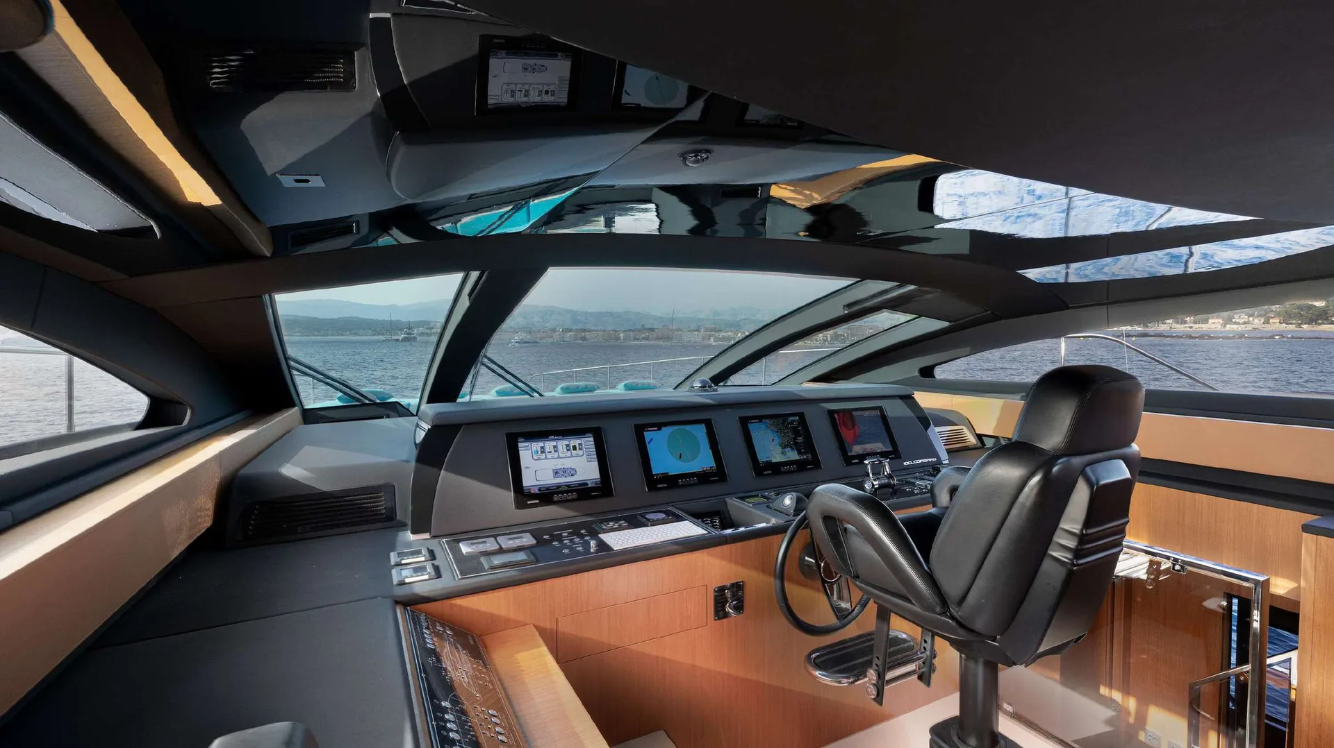 Ariyas — photo 12 location yacht Cannes