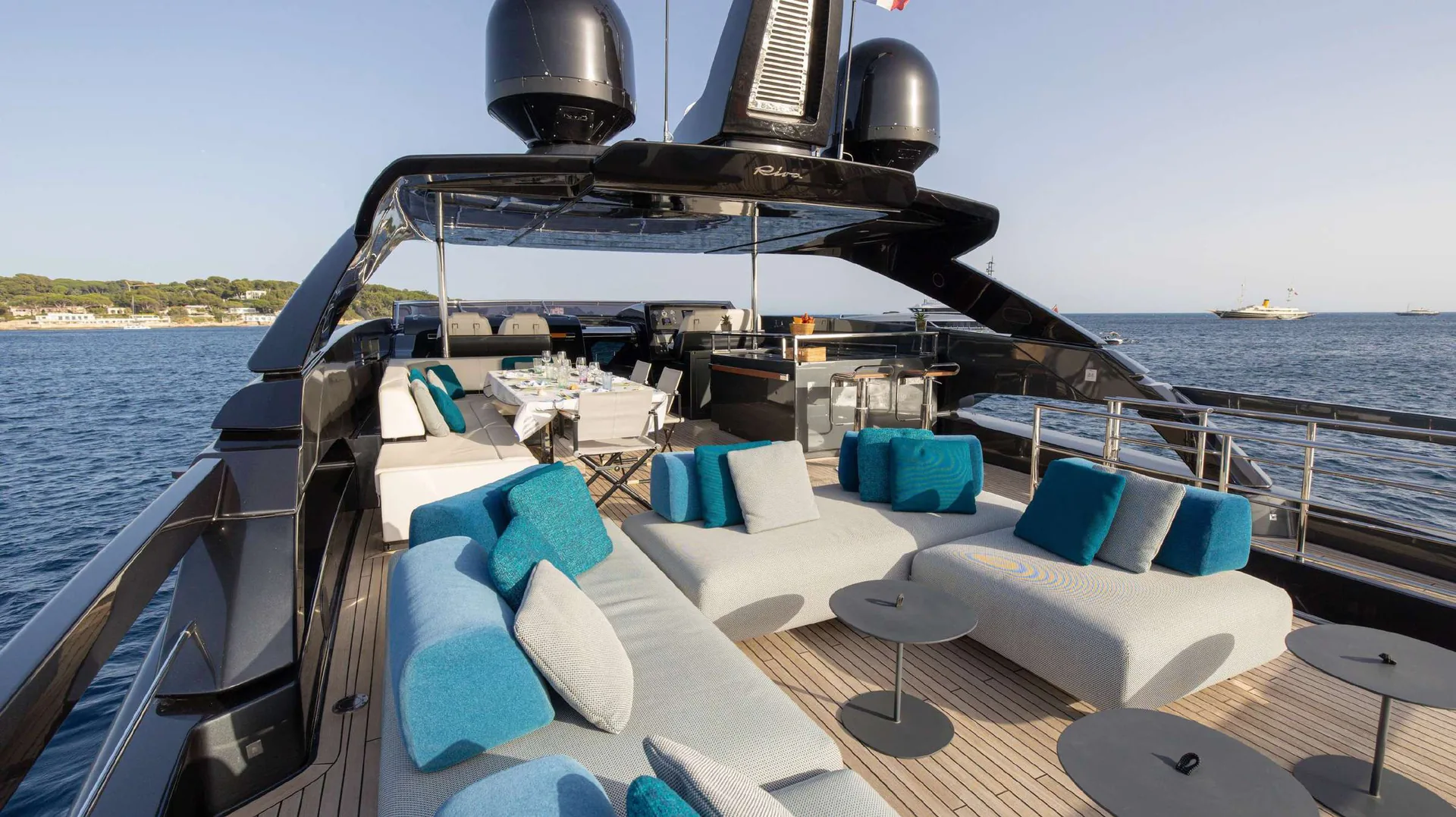 Ariyas — photo 13 location yacht Cannes