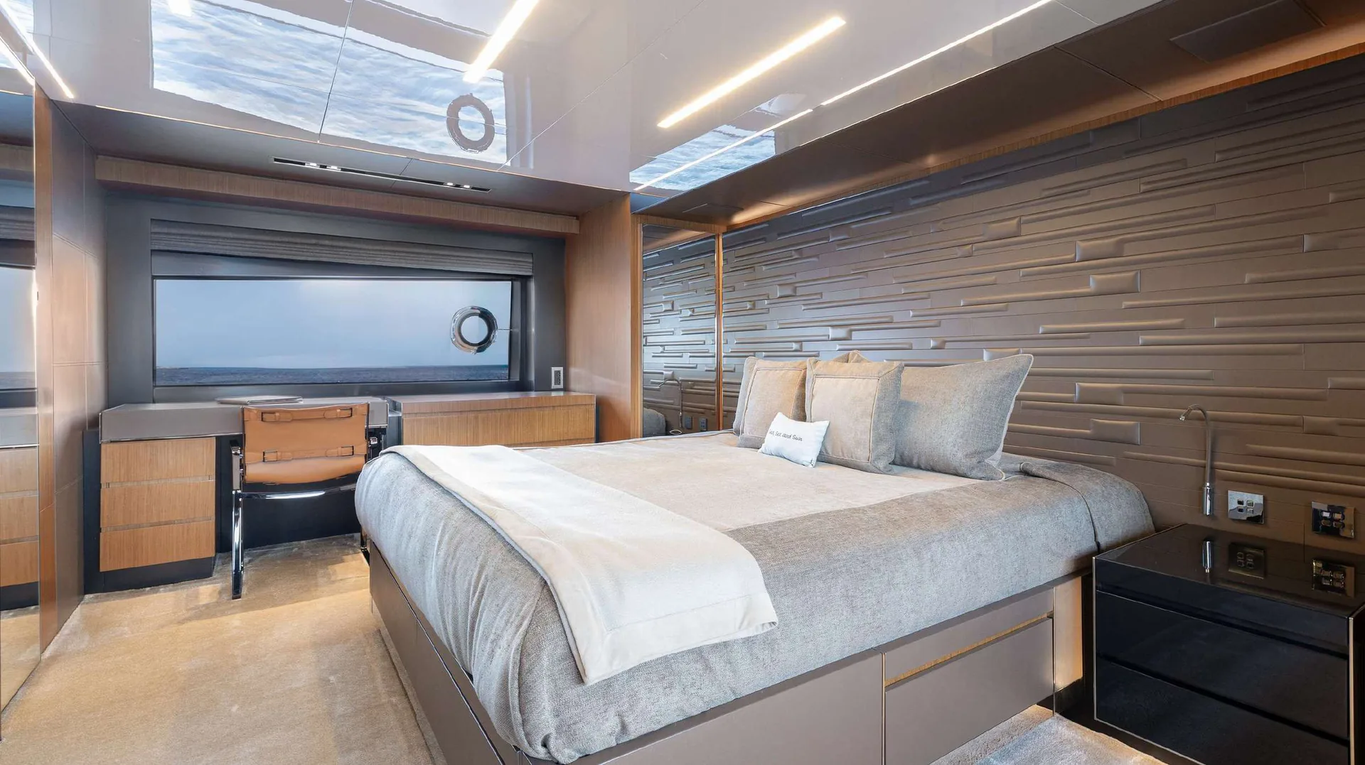 Ariyas — photo 19 location yacht Cannes