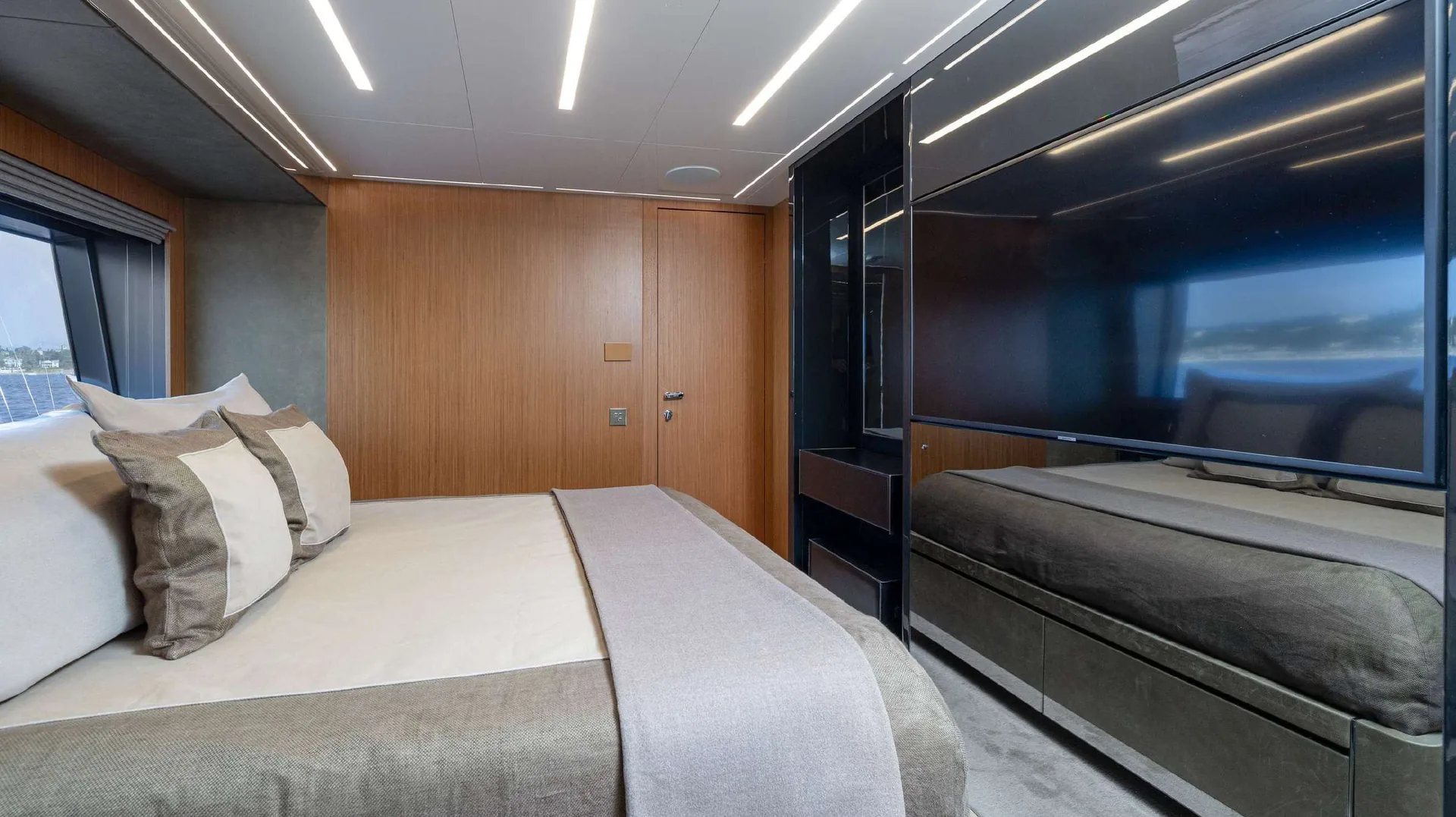 Ariyas — photo 24 location yacht Cannes