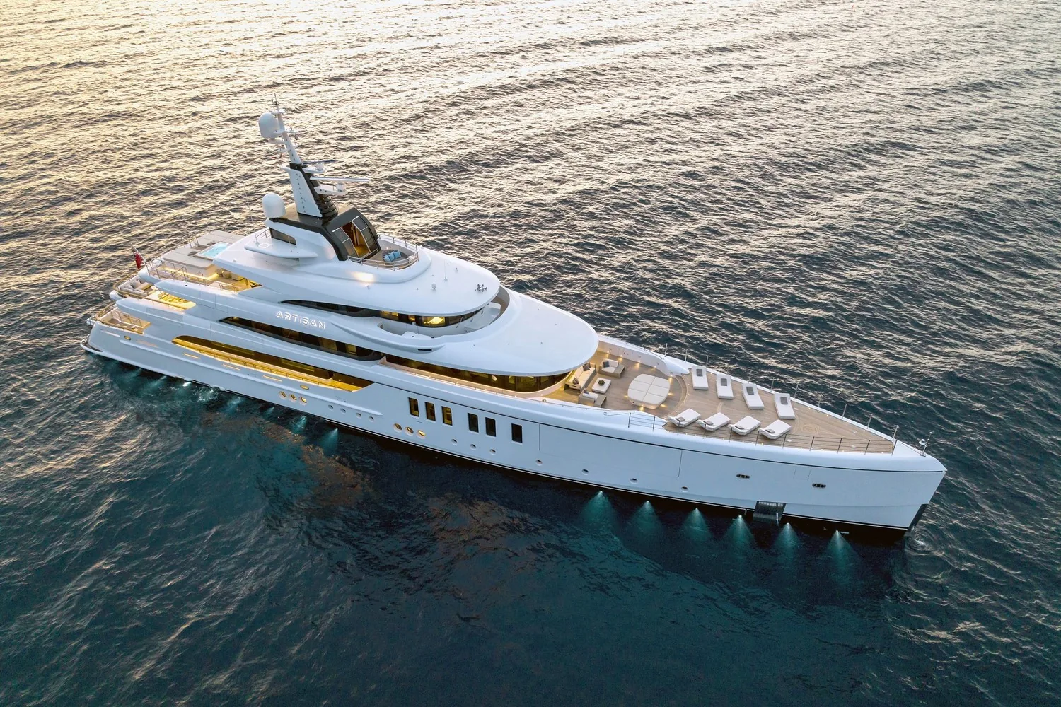 ARTISAN - photo 2 yacht charter Cannes