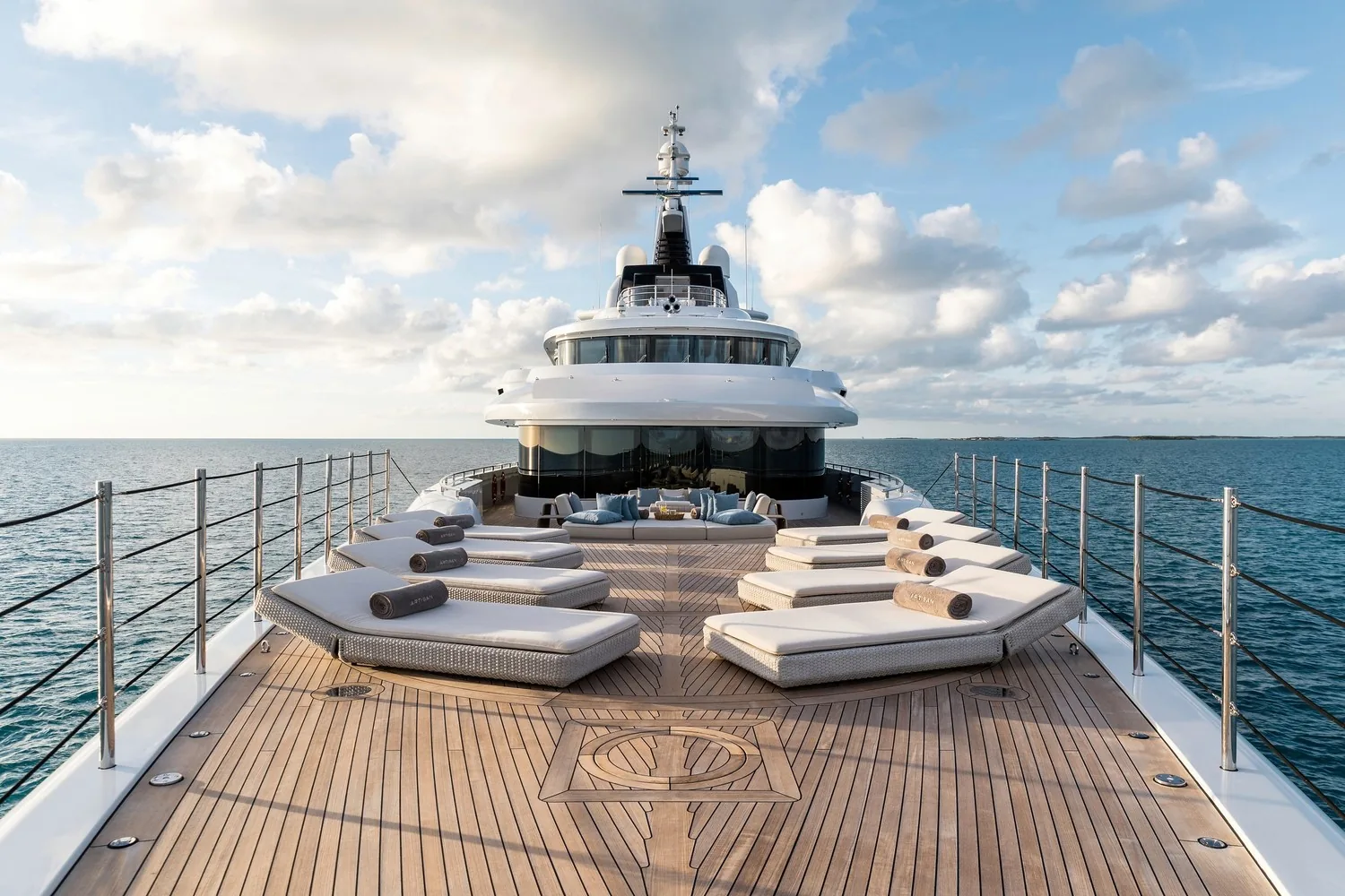 ARTISAN - photo 17 yacht charter Cannes