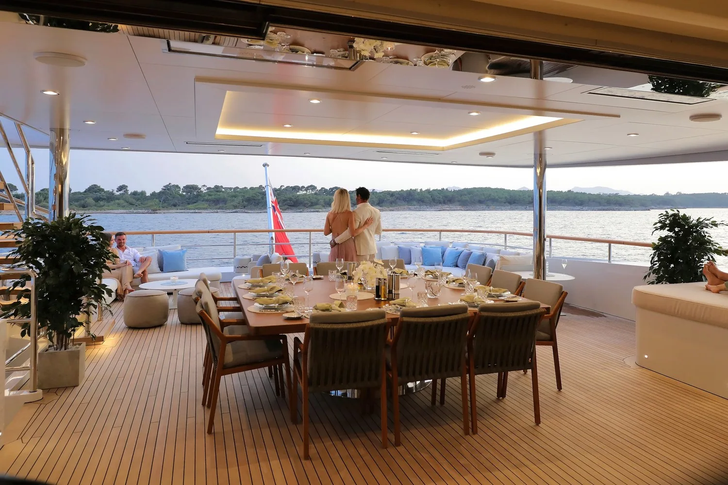 ARTISAN - photo 20 yacht charter Cannes