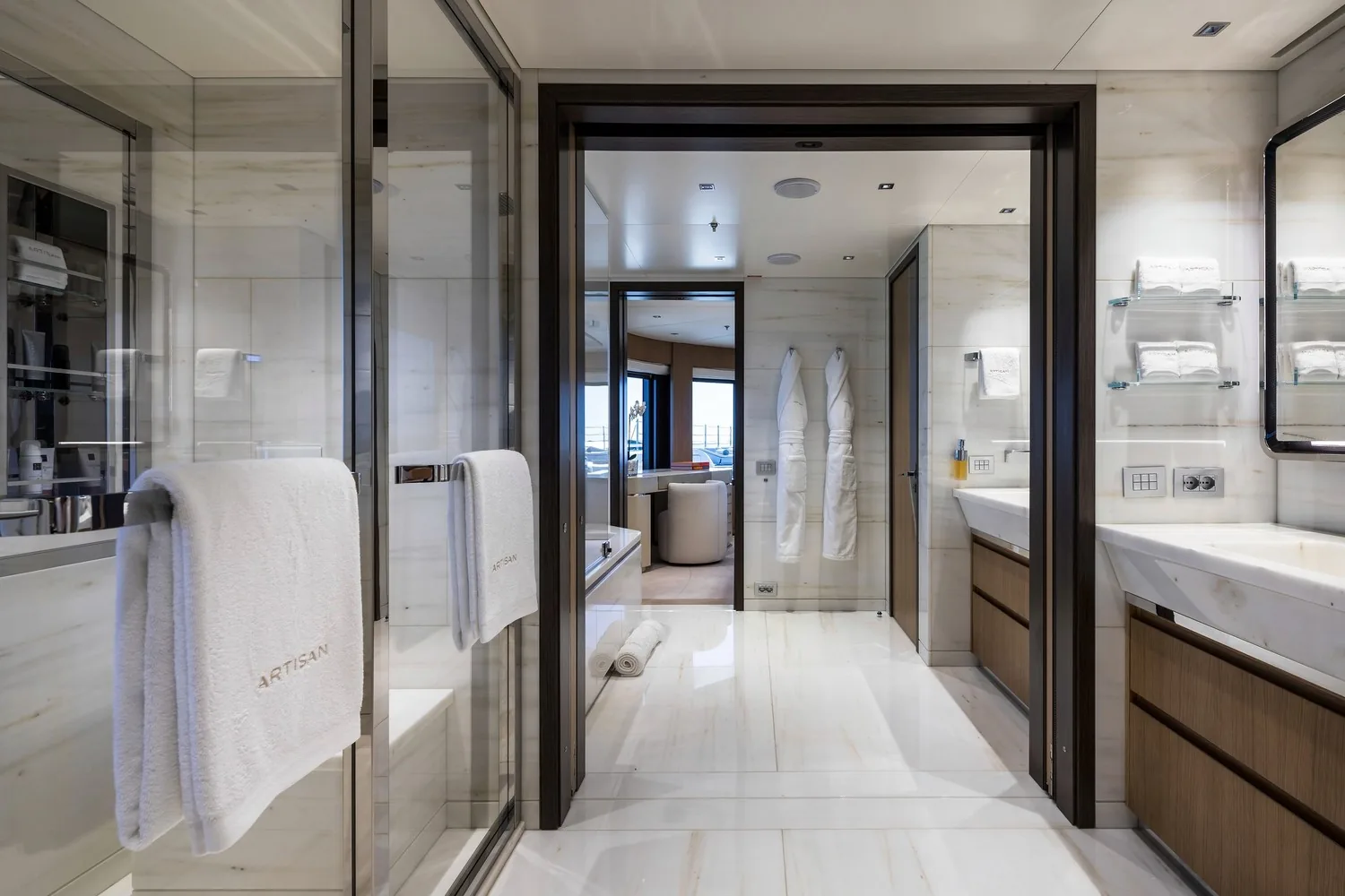 ARTISAN - photo 31 yacht charter Cannes