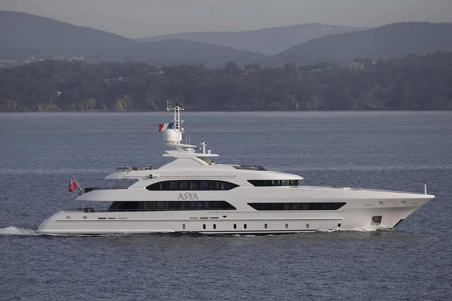 ASYA - photo 3 yacht charter Cannes