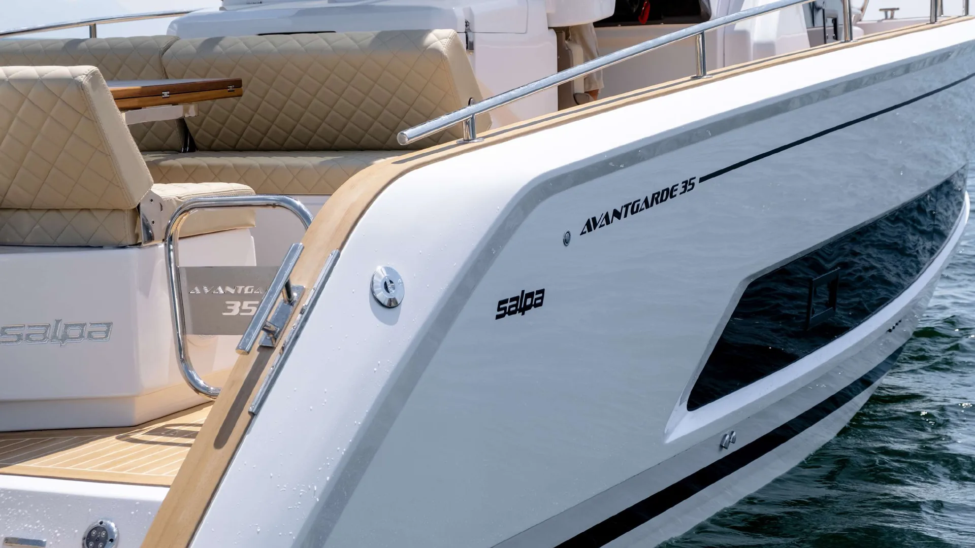 Avangarde 35 — photo 7 location yacht Cannes