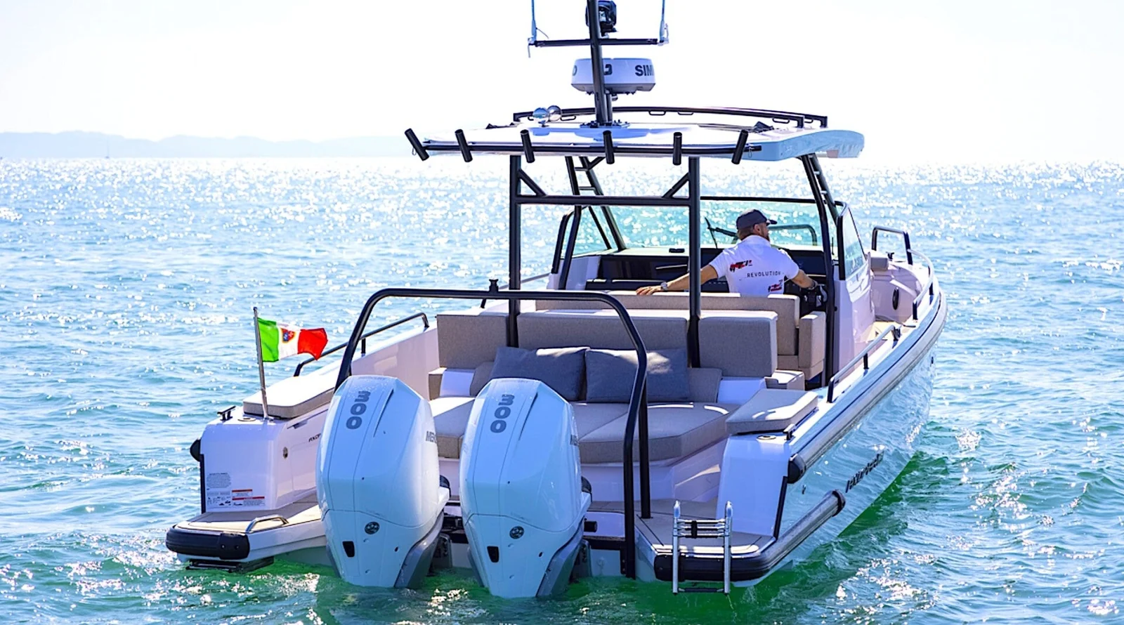 Axopar 37 Sun-Top, photo 4 location yacht Cannes