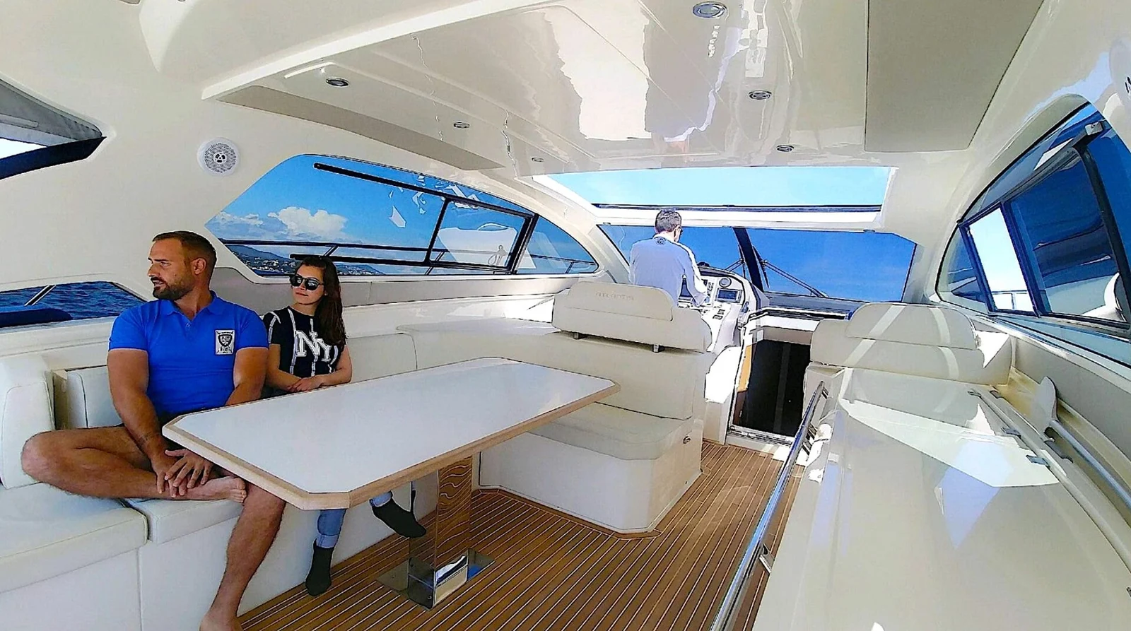 Azimut 58 Flybridge, photo 7 location yacht Cannes