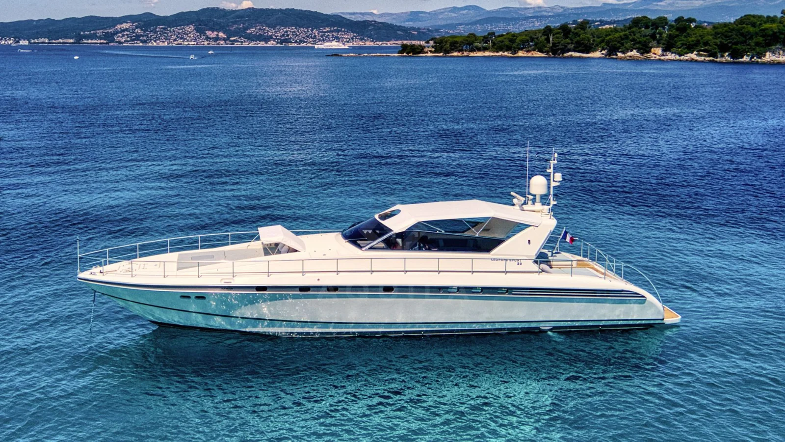 Baoli, photo 6 location yacht Cannes