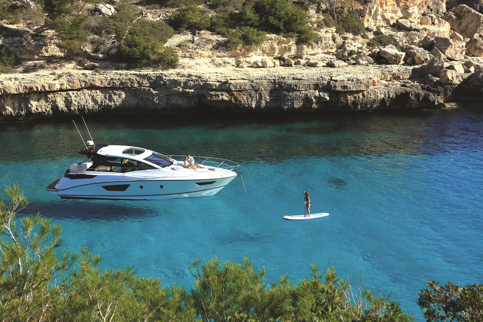 Beneteau Gran Turismo 46, photo 1 location yacht Cannes