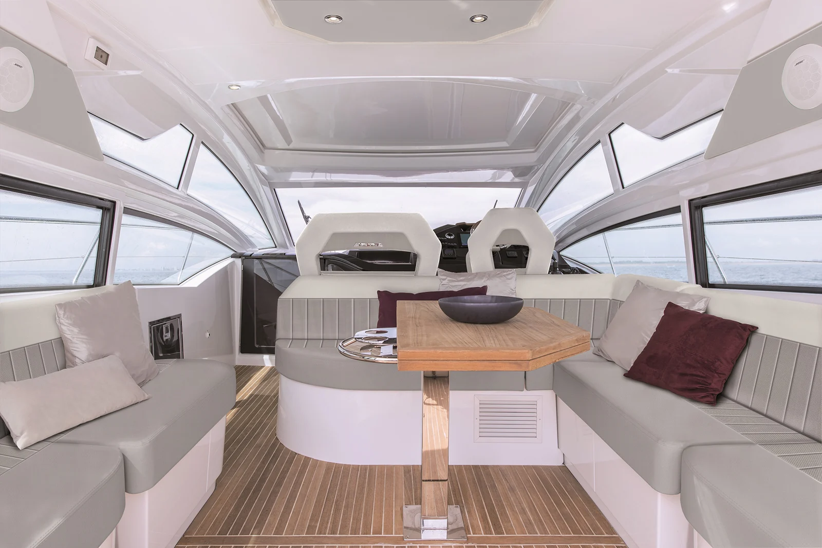 Beneteau Gran Turismo 46, photo 9 location yacht Cannes