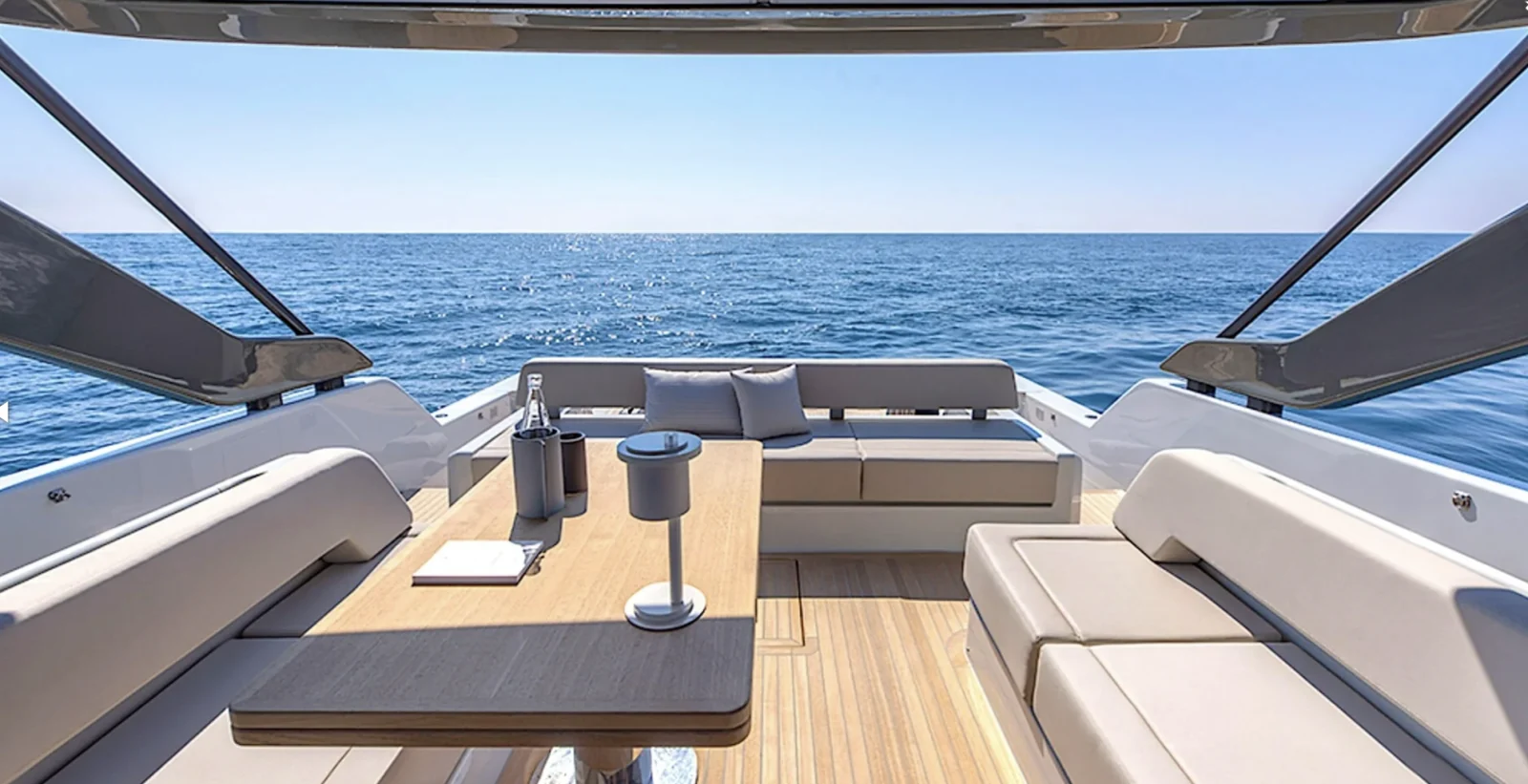 Bluegame BG54, photo 5 location yacht Cannes