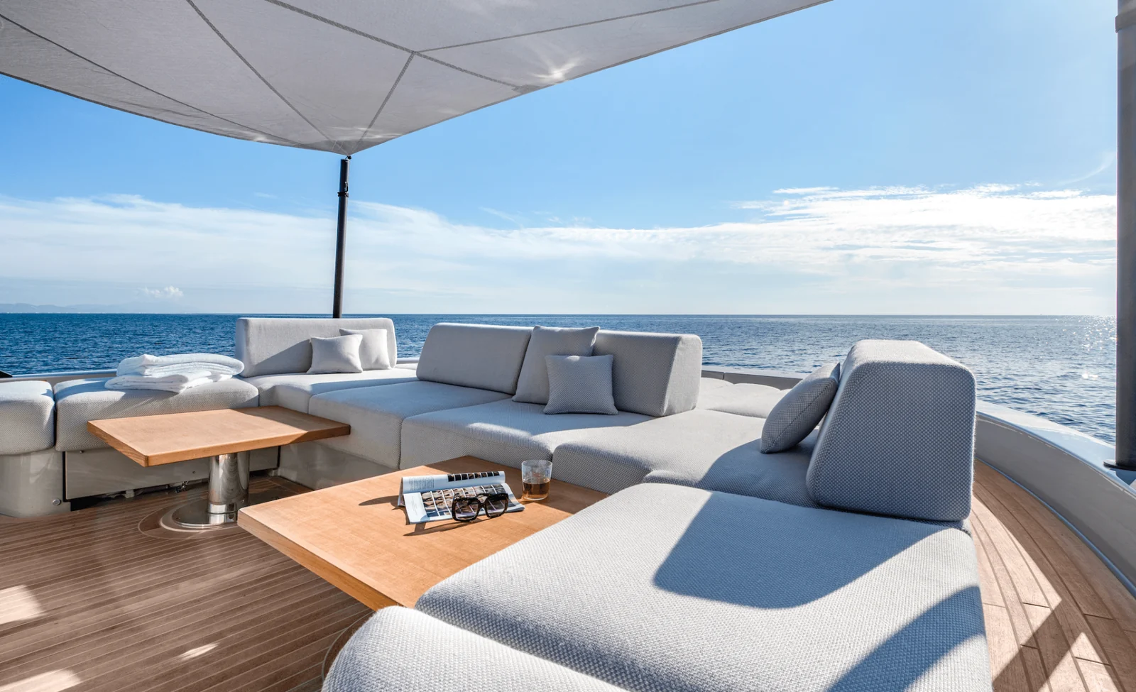 Bluegame BG62, photo 6 location yacht Cannes