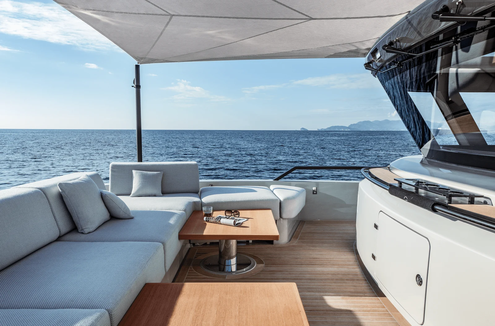 Bluegame BG62, photo 8 location yacht Cannes