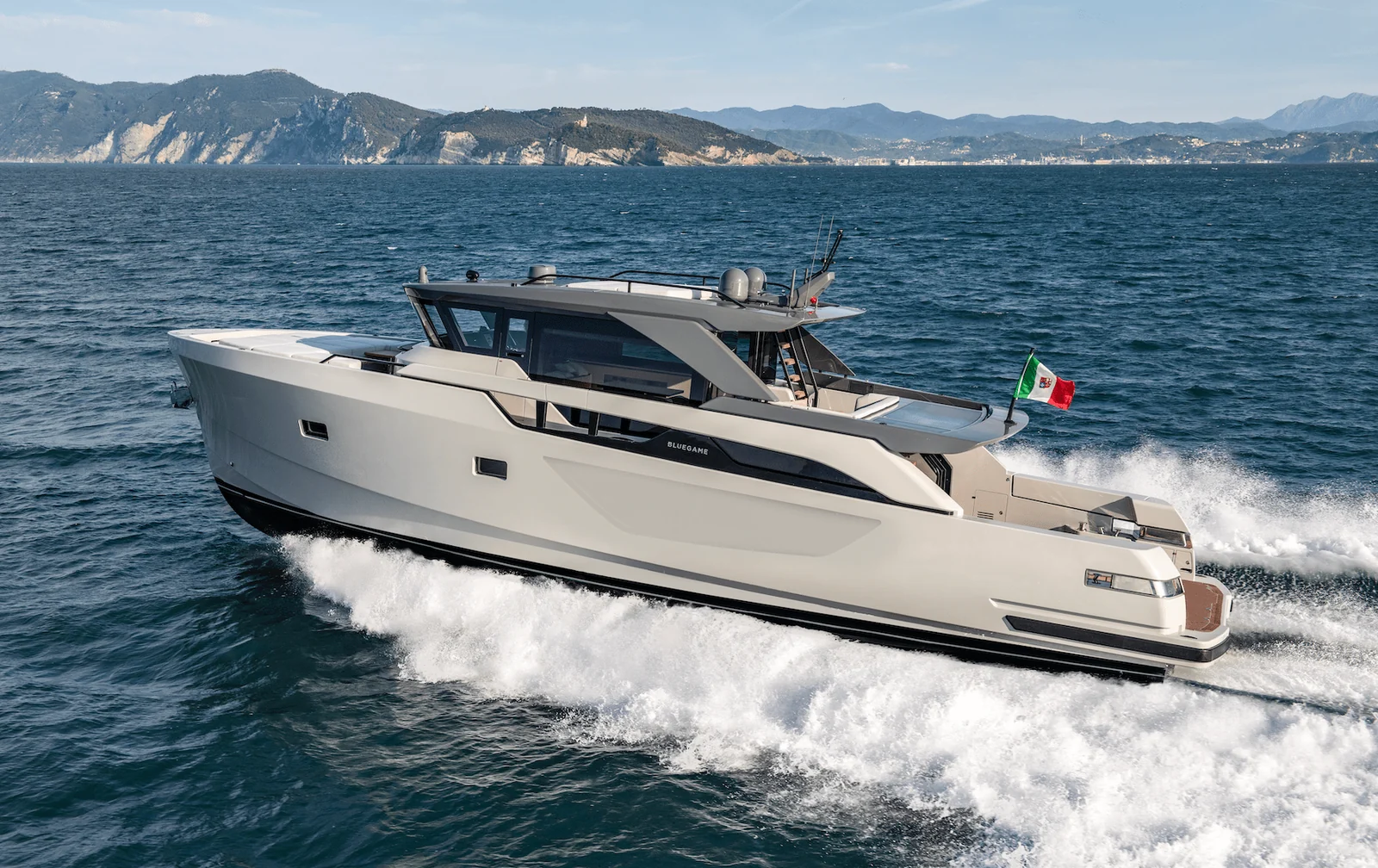 Bluegame BG62, photo 12 location yacht Cannes