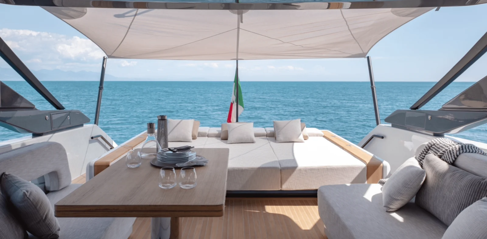 Bluegame BGX73, photo 4 location yacht Cannes
