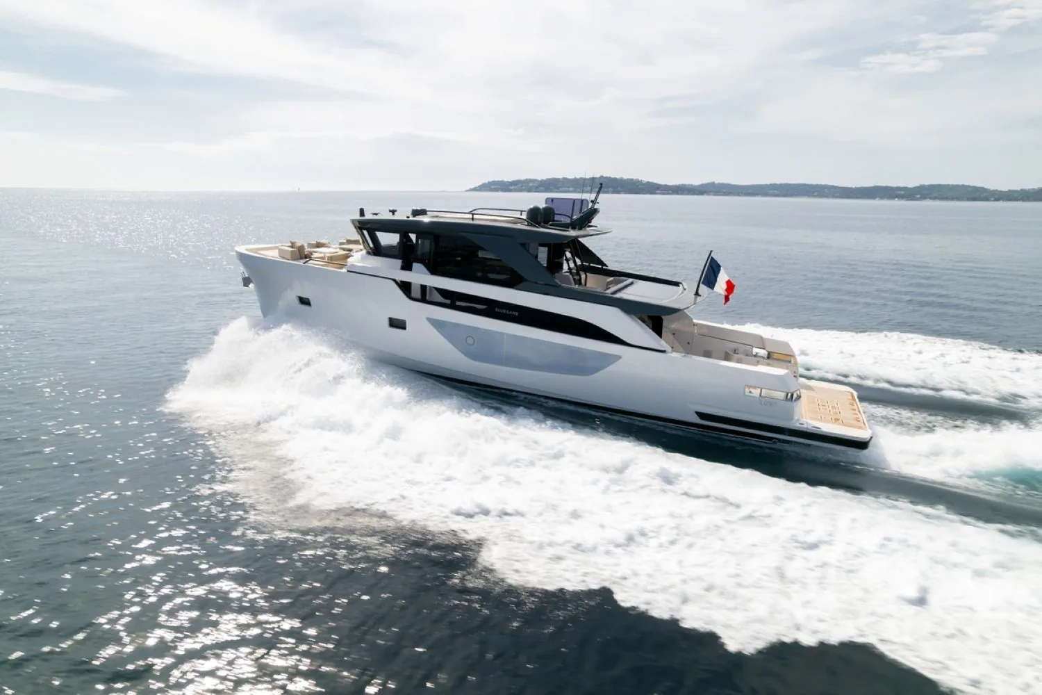BLUEGAME BGX63 - photo 3 yacht charter Cannes