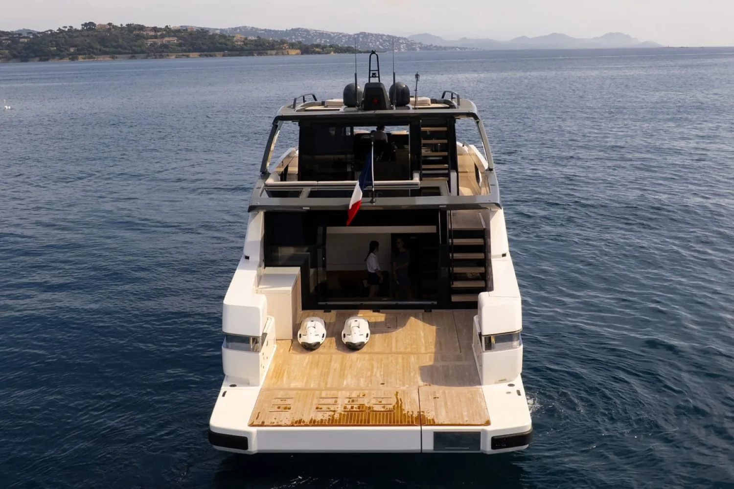 BLUEGAME BGX63 - photo 6 yacht charter Cannes