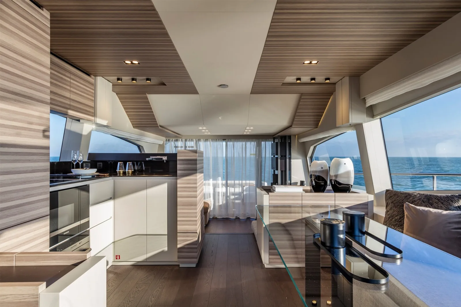 CARE ONE - photo 7 yacht charter Cannes