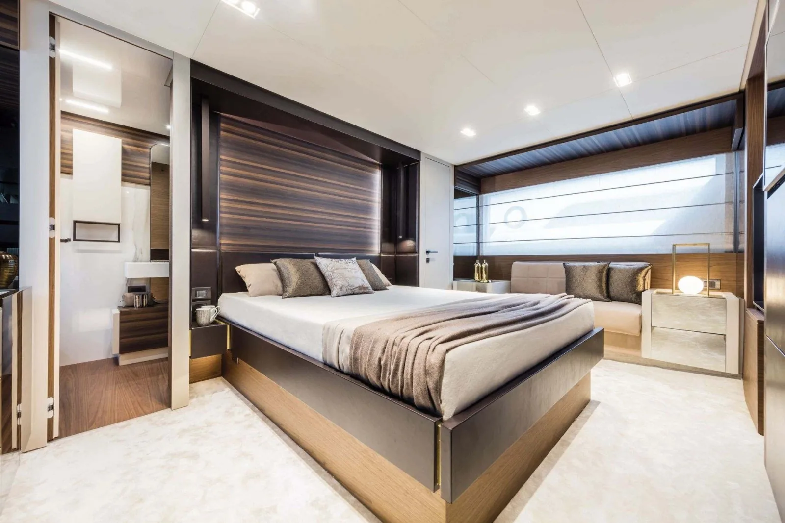 CARE ONE - photo 12 yacht charter Cannes