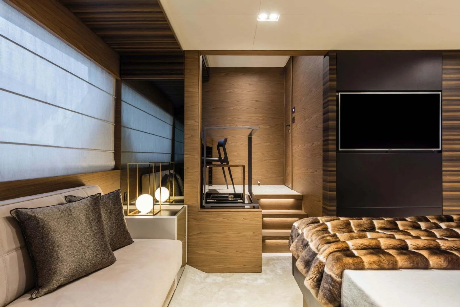 CARE ONE - photo 13 yacht charter Cannes