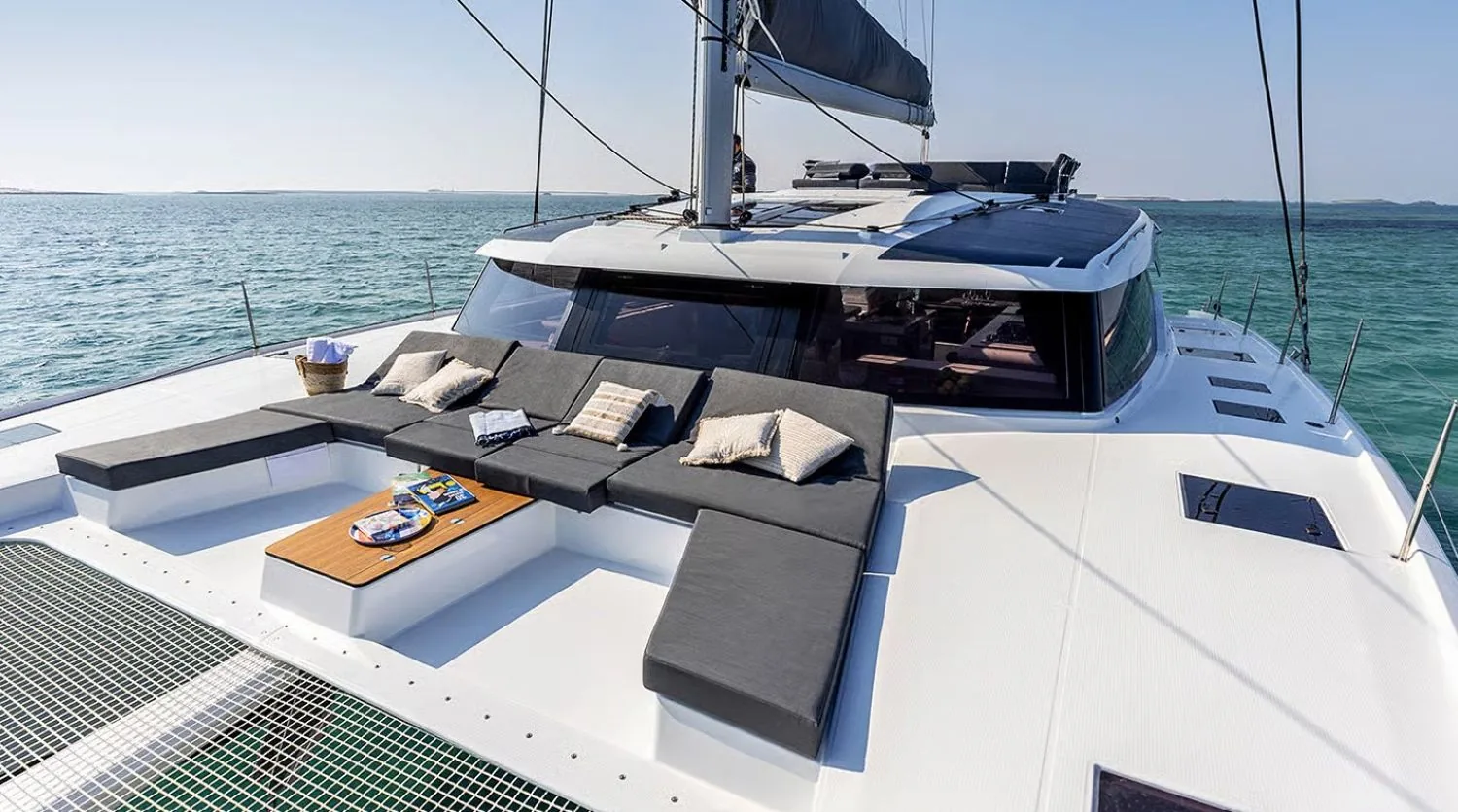 CATAMARAN AURA 51 - photo 5 yacht charter Cannes
