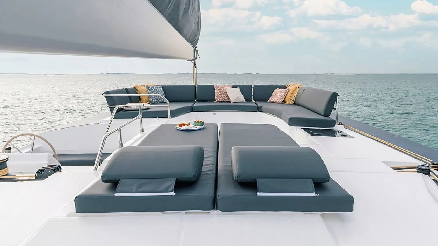 CATAMARAN AURA 51 - photo 6 yacht charter Cannes