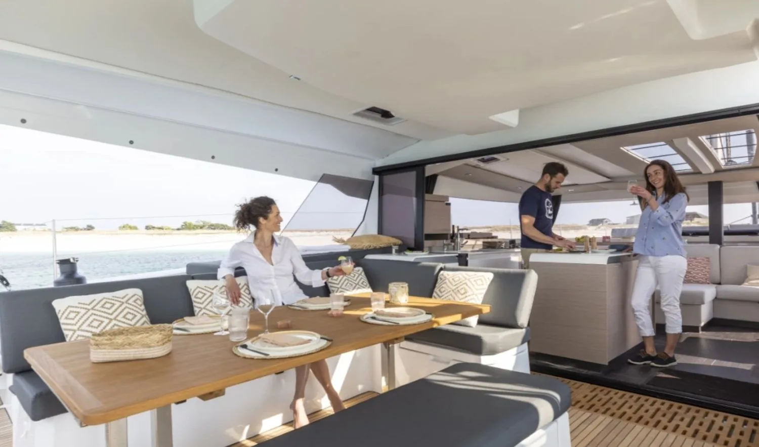 CATAMARAN AURA 51 - photo 8 yacht charter Cannes