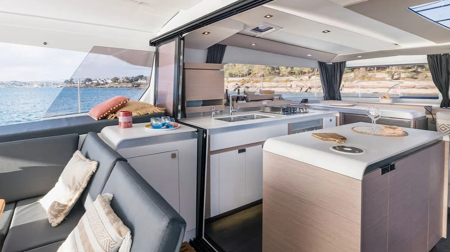CATAMARAN AURA 51 - photo 9 yacht charter Cannes