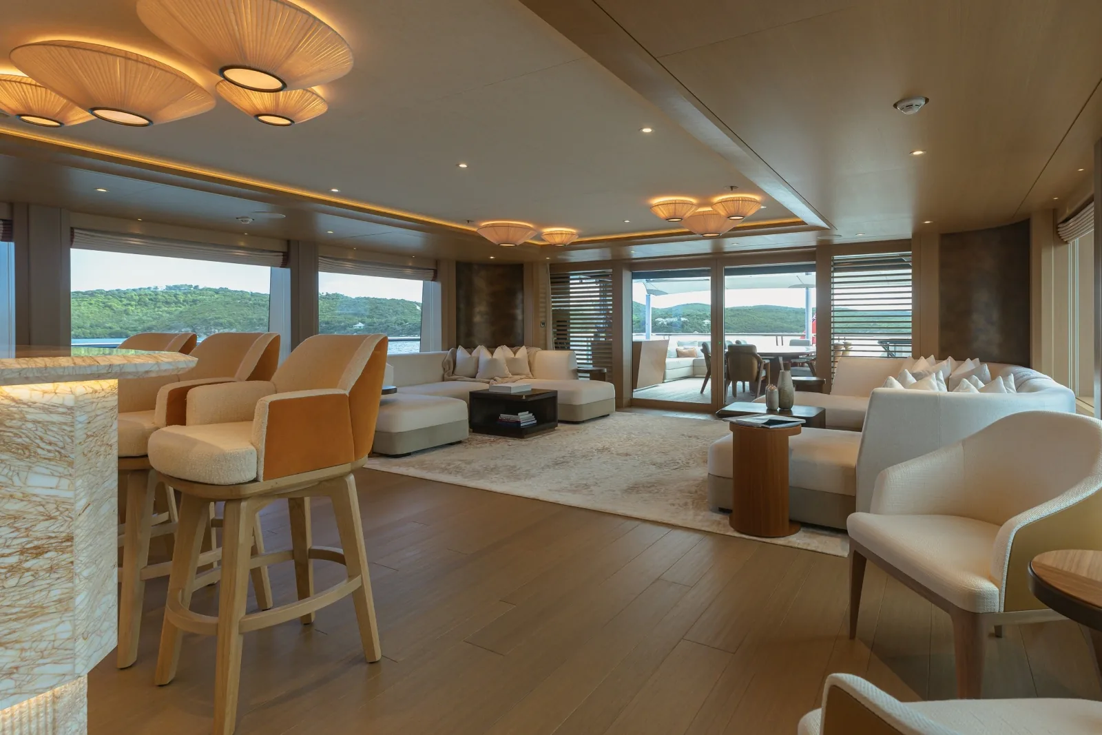 COME TOGETHER - photo 17 yacht charter Cannes