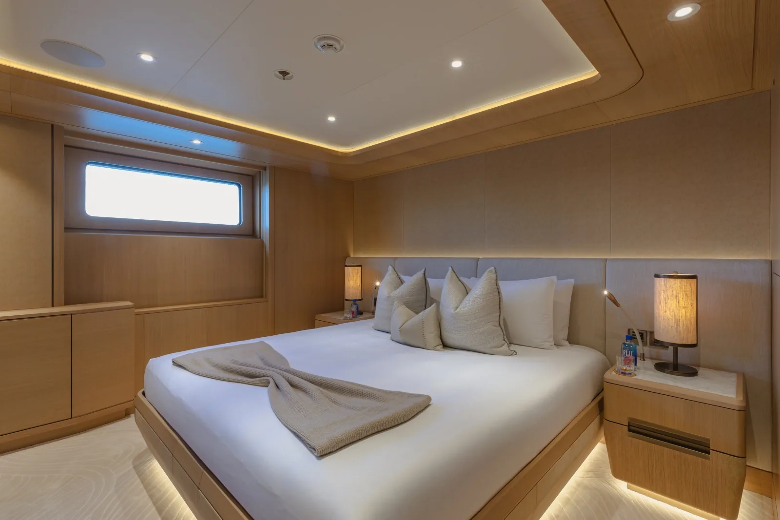 COME TOGETHER - photo 38 yacht charter Cannes
