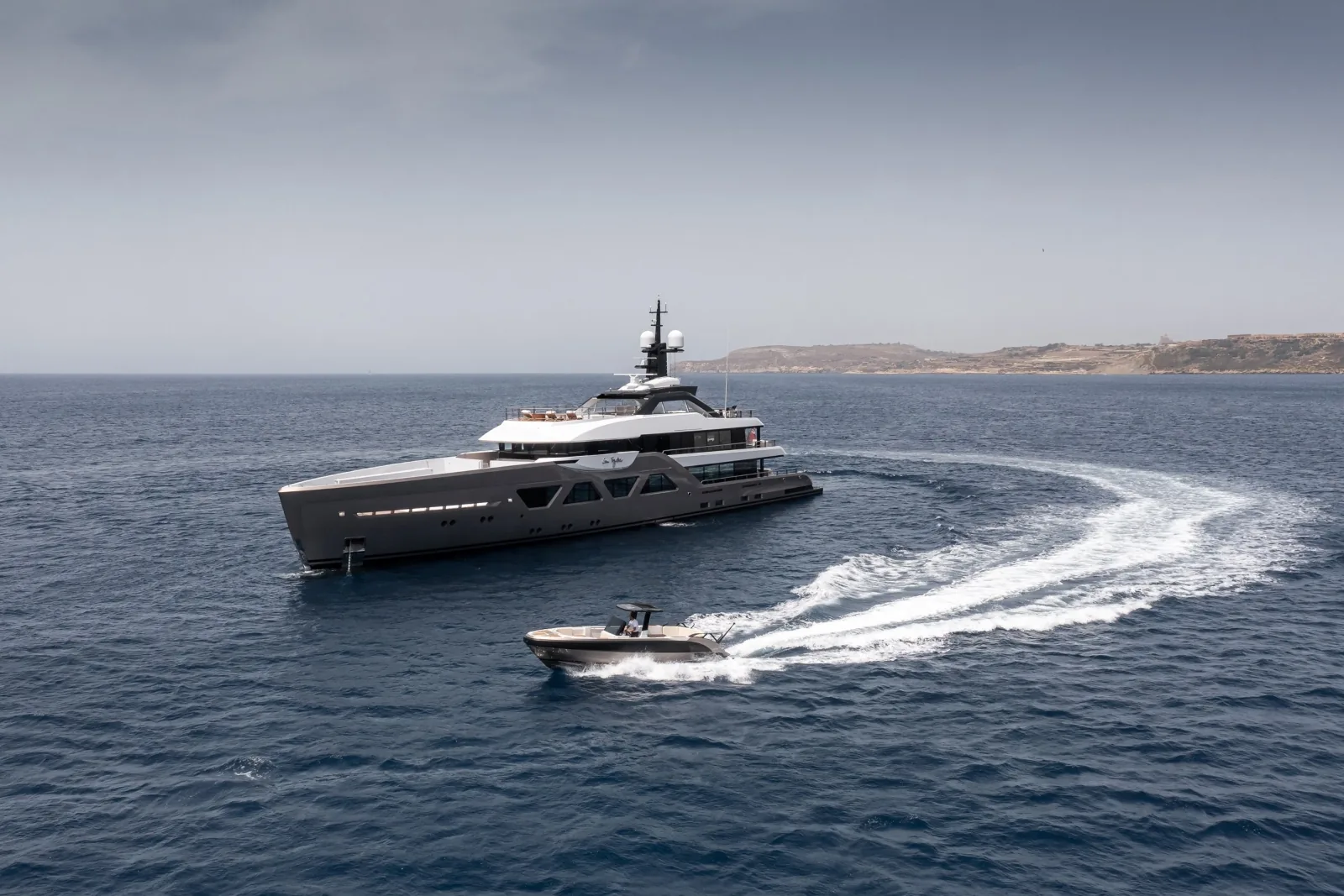COME TOGETHER - photo 42 yacht charter Cannes