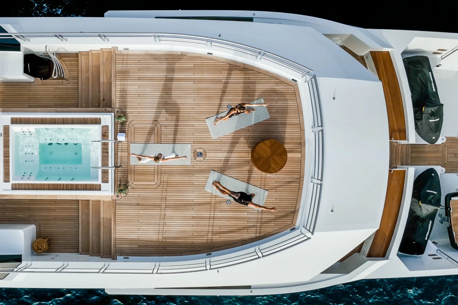 COME TOGETHER - photo 50 yacht charter Cannes