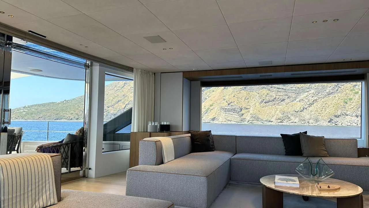 Cosmico — photo 25 location yacht Cannes